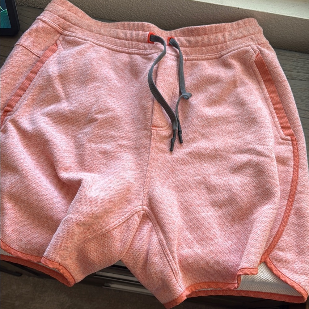 lululemon athletica Men's Hybrid Shorts - Coral and Gray